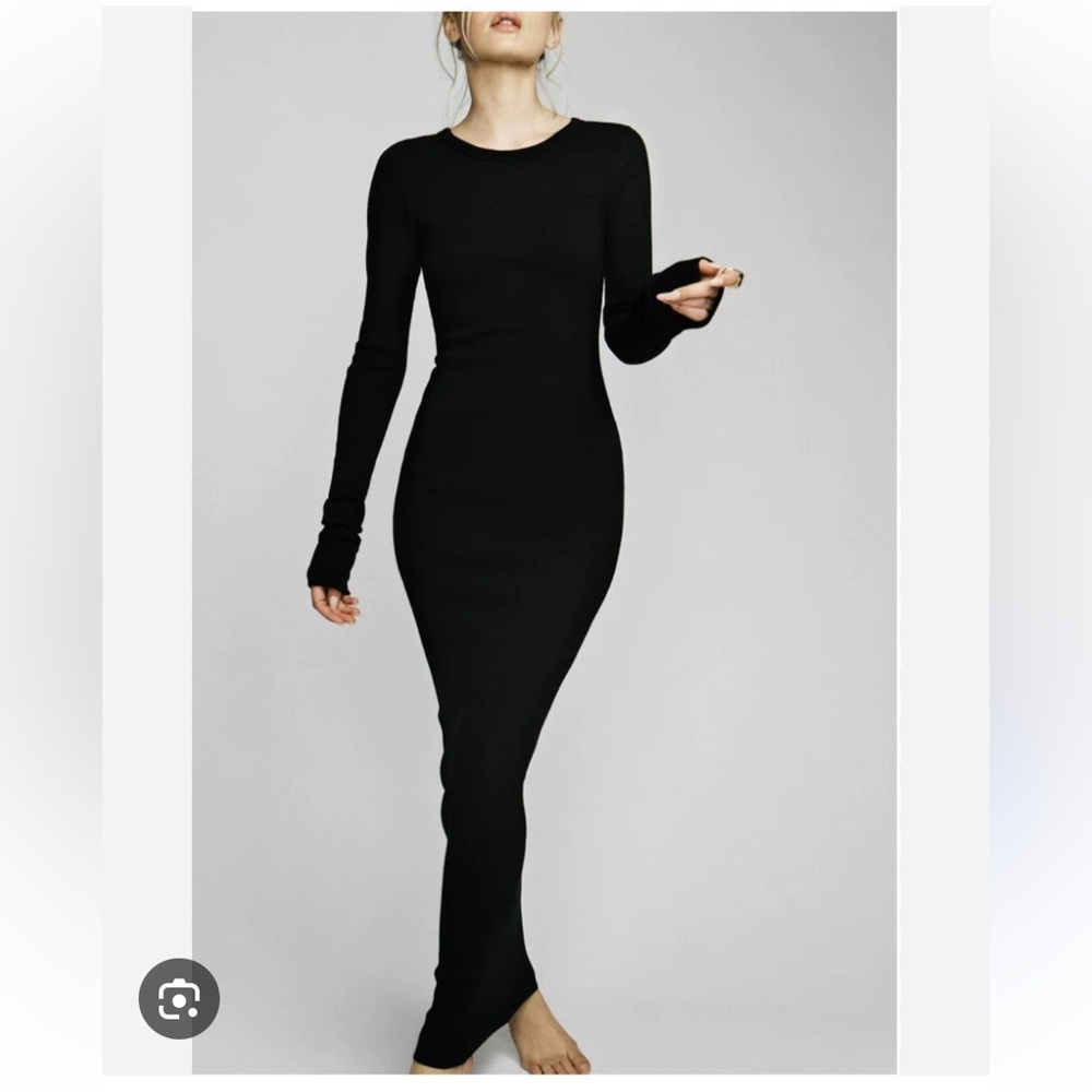 Eterne Long Sleeve crewneck dress black Delsette